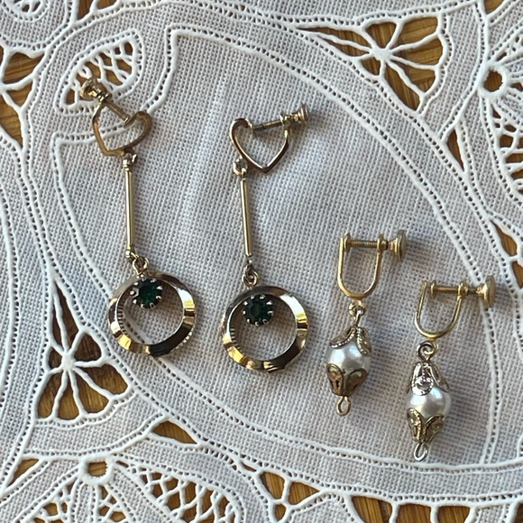 Lot of 2 Vintage Screw Back Earrings – Adjustable Closure, Retro Jewelry - Picture 6 of 6